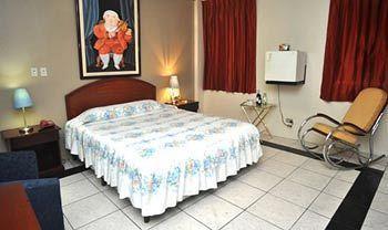 Gh Alexander Hotel