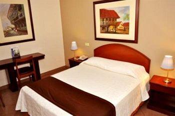 Gh Alexander Hotel